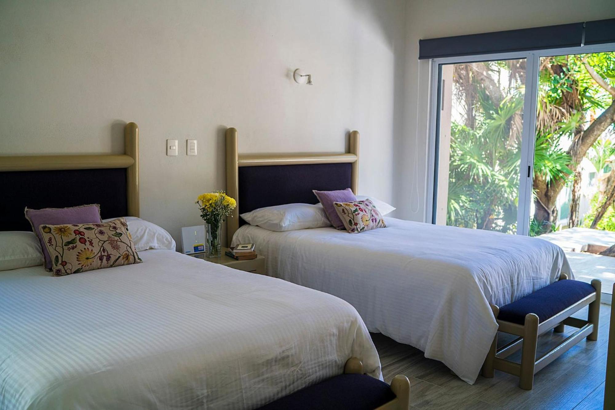Holiday home 3br Home, Steps From Spectacular Beach, Private Pool