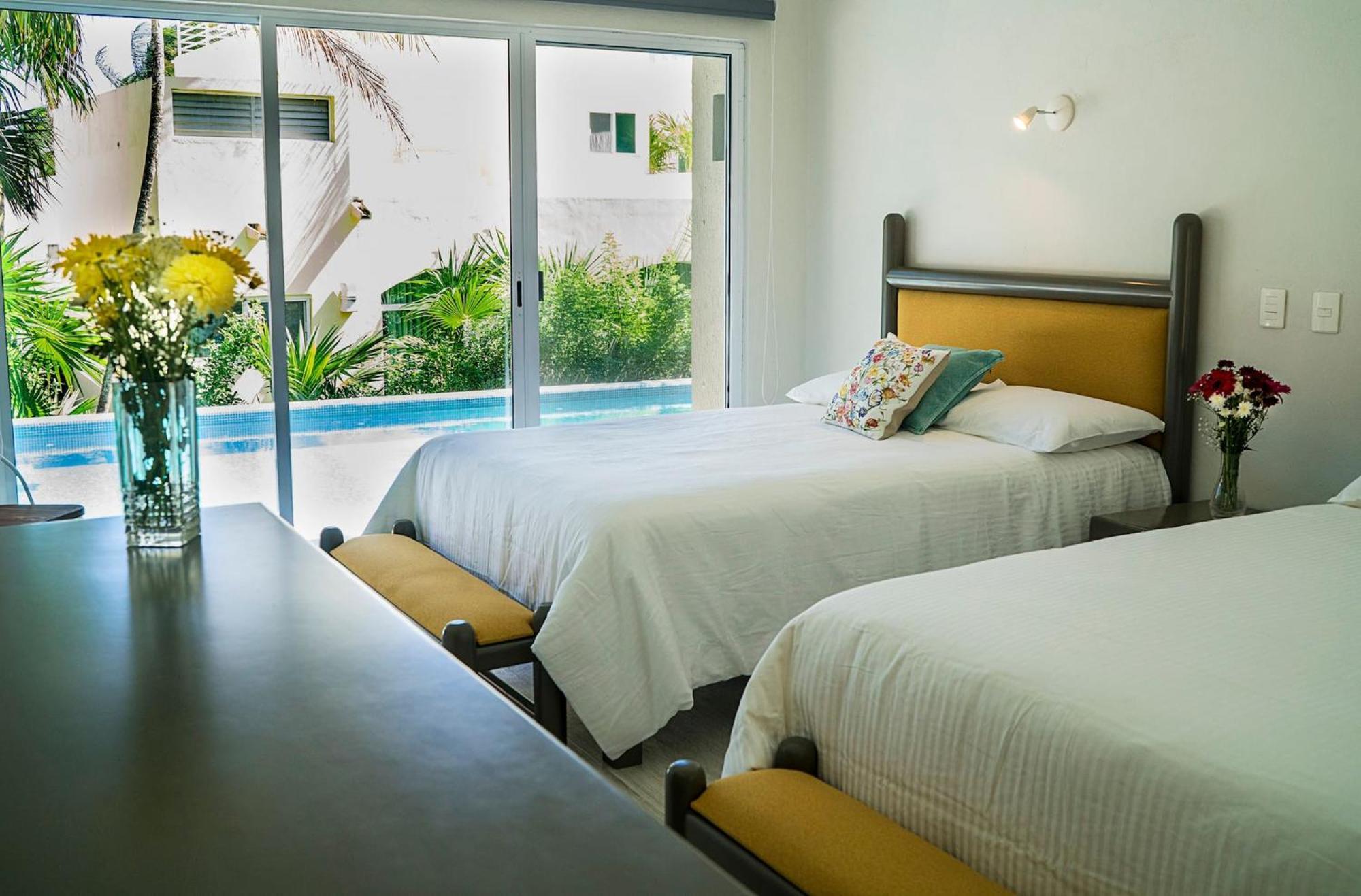 3br Home, Steps From Spectacular Beach, Private Pool Holiday home *