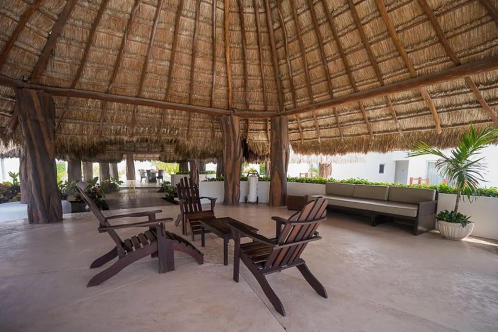 Apartment Amazing, Huge 3 Bedroom Terrace Gym 2 Pools 5ta - 1 Mn Playa del Carmen