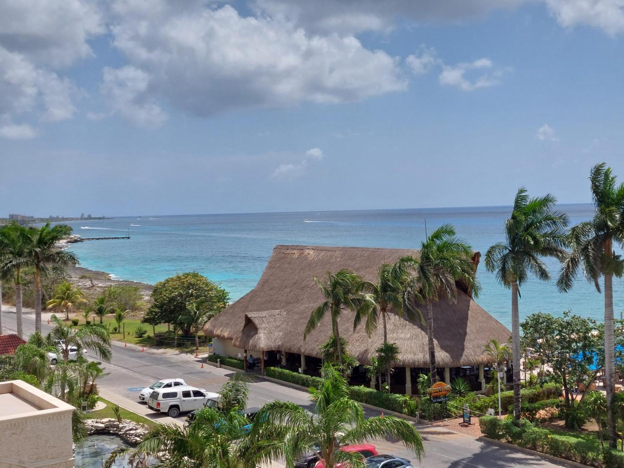 Apartamento 403 Landmark Beachfront Cozumel