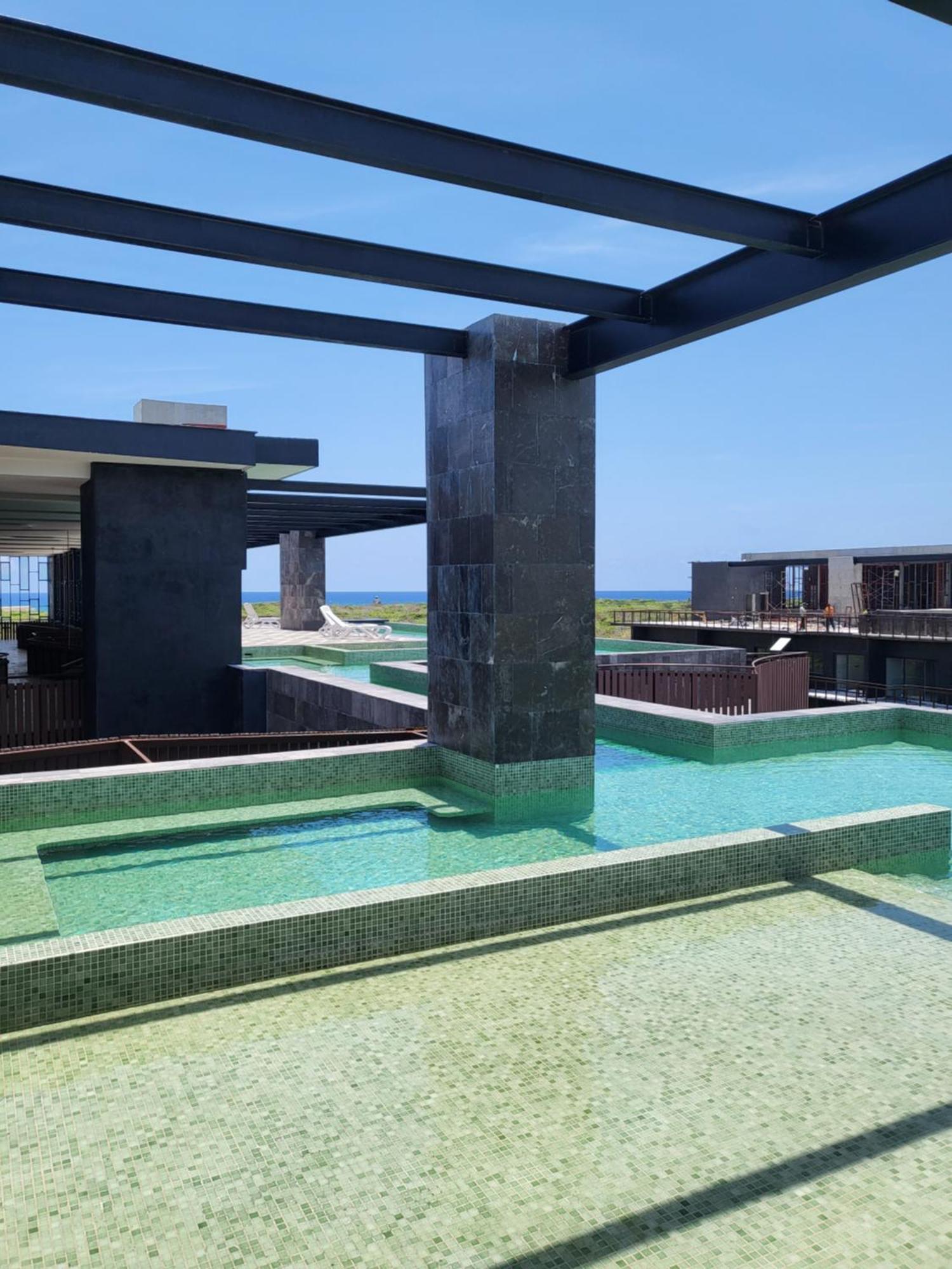 Apartment With Private Jacuzzi, Rooftop Pools & Free Club Tulum
