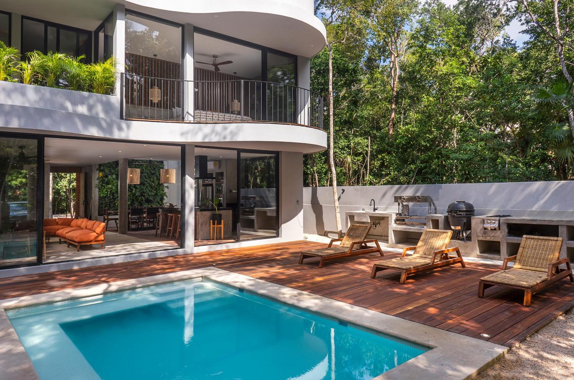Luxury 4br Eco 10ppl Outdoor Pizza Oven - Private Pool & Jacuzzi Villa *