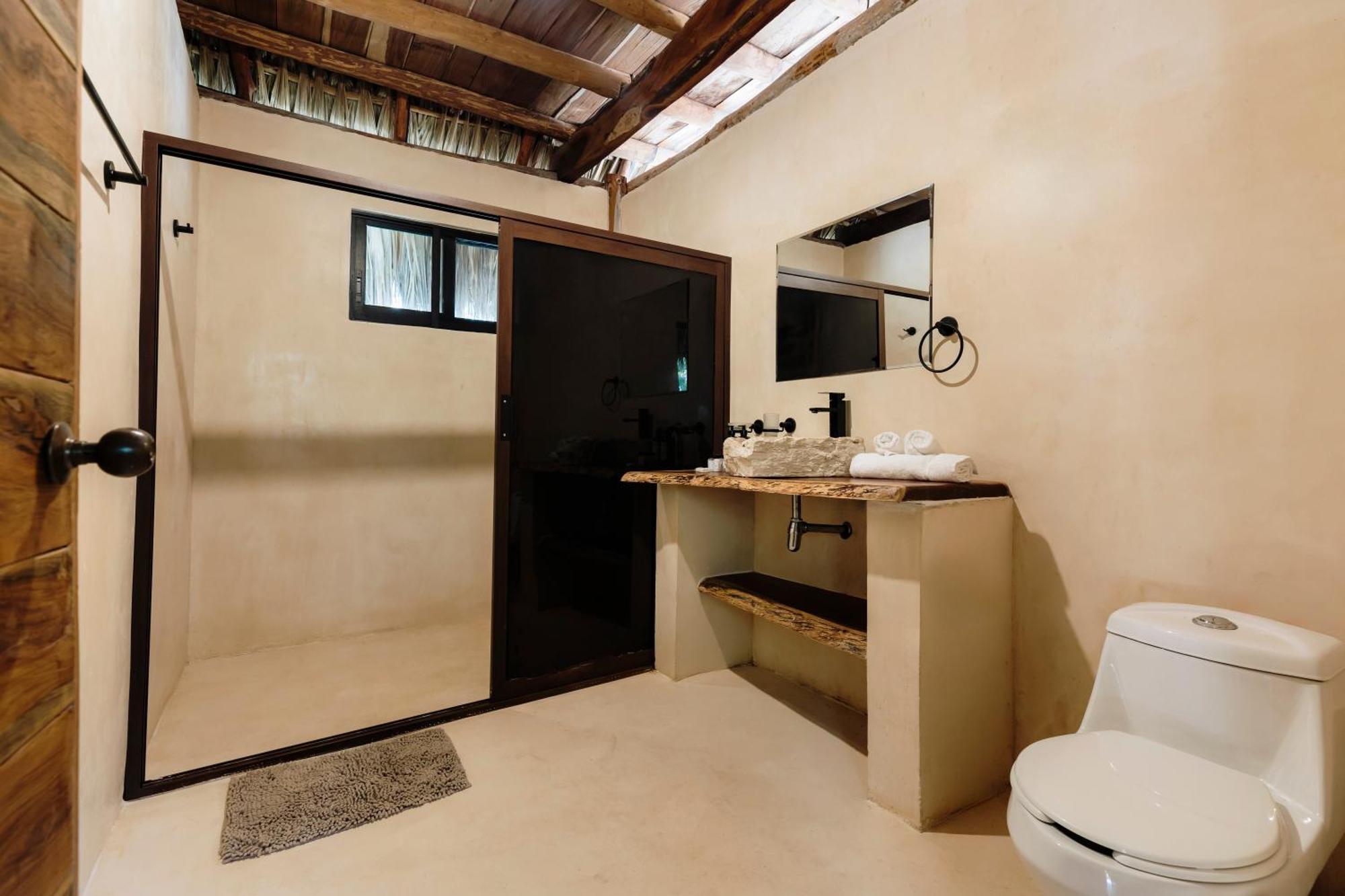 Naay Zama Hotel 4*