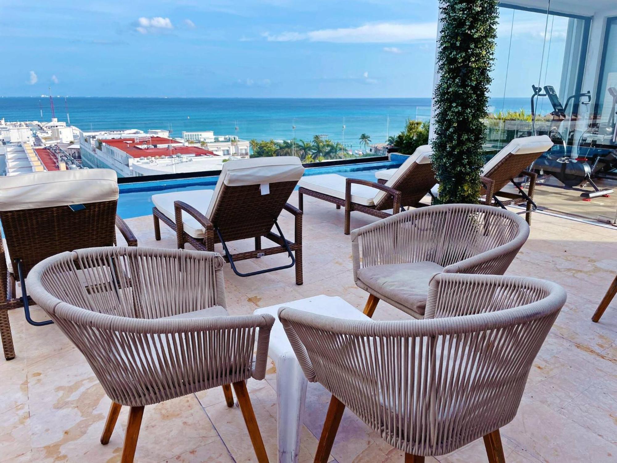 Apartment Ocean View En 4th Piso, Enseguida De 5ta Ave *