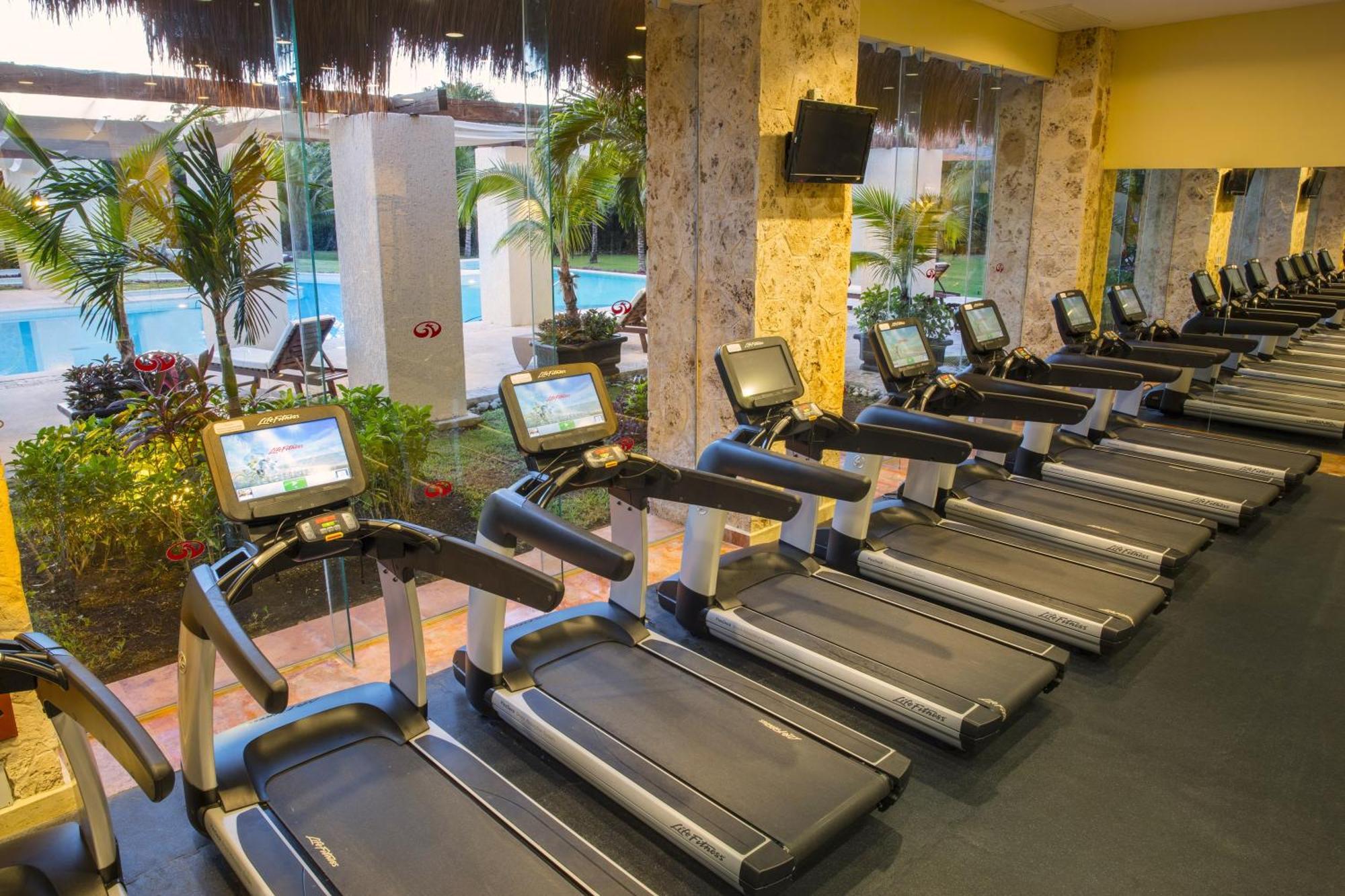 Grand Palladium Kantenah & Resort 5*