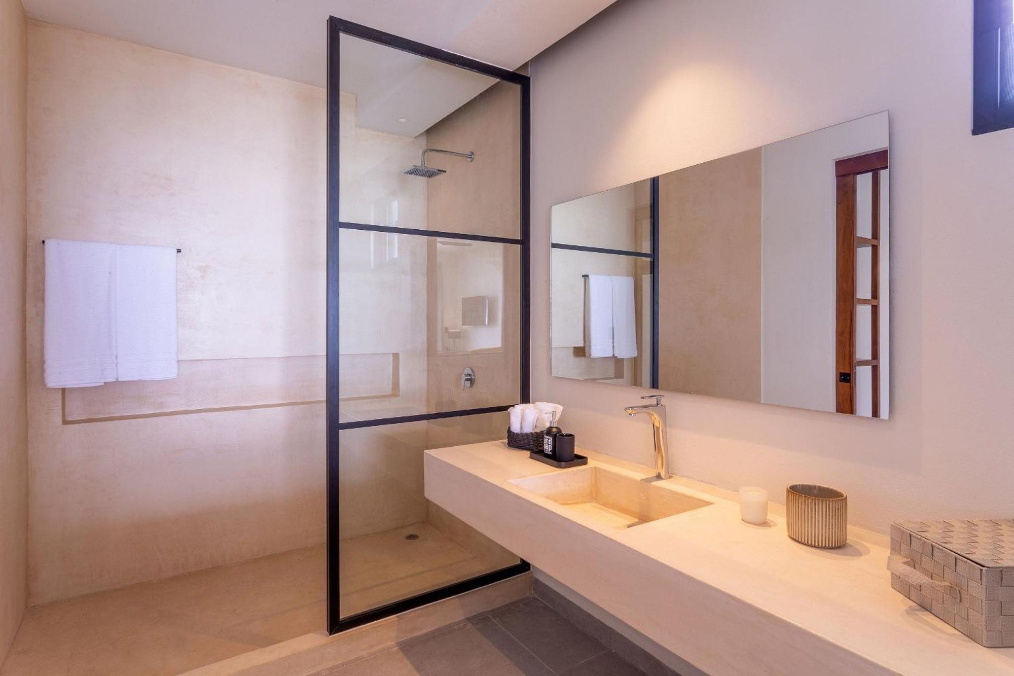 8bdr Private Chef -wedding & Retreats /golf Casa Milah Resort