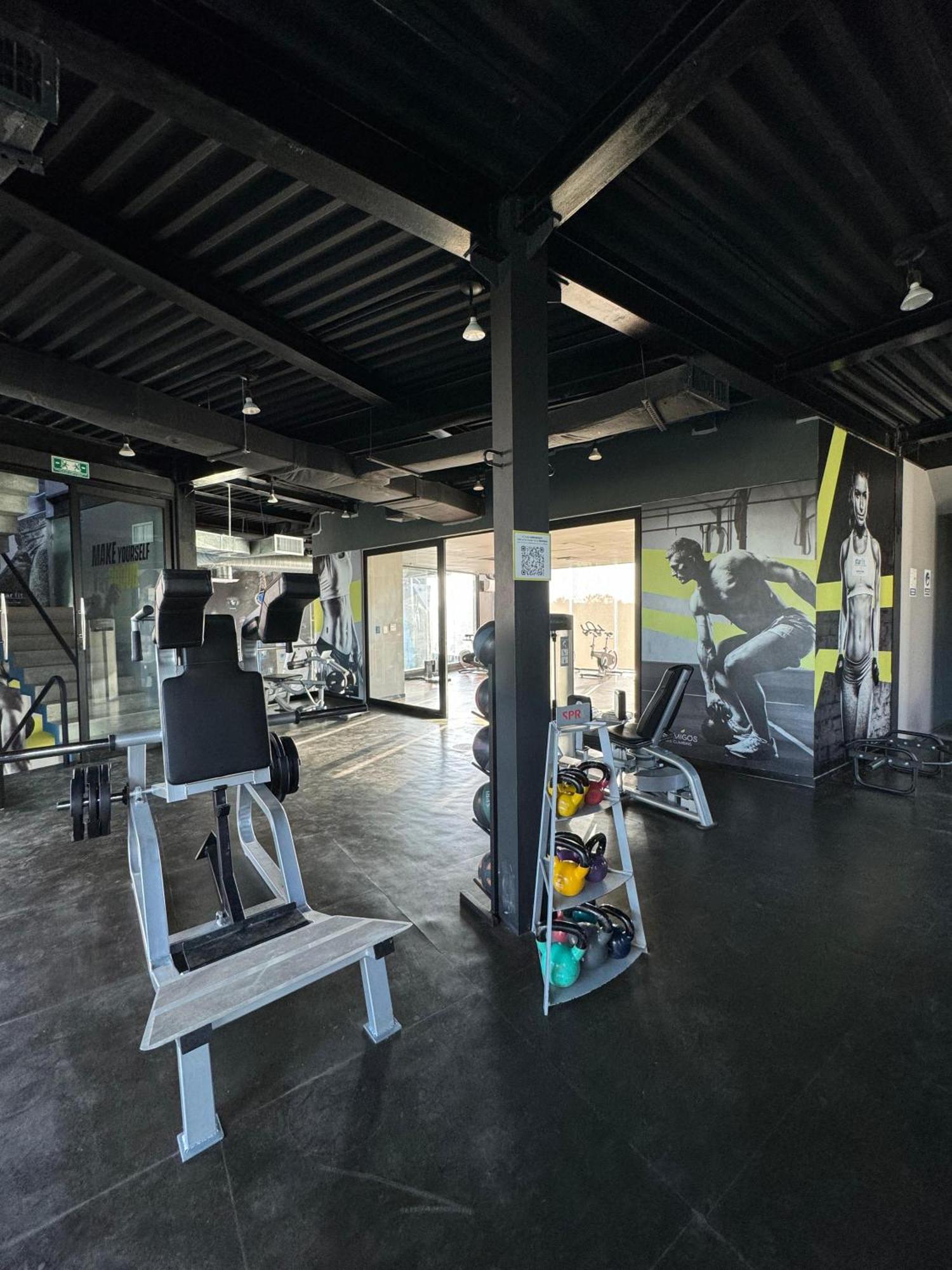 Starfit Boutique Beachclub, & Gym Included 4*