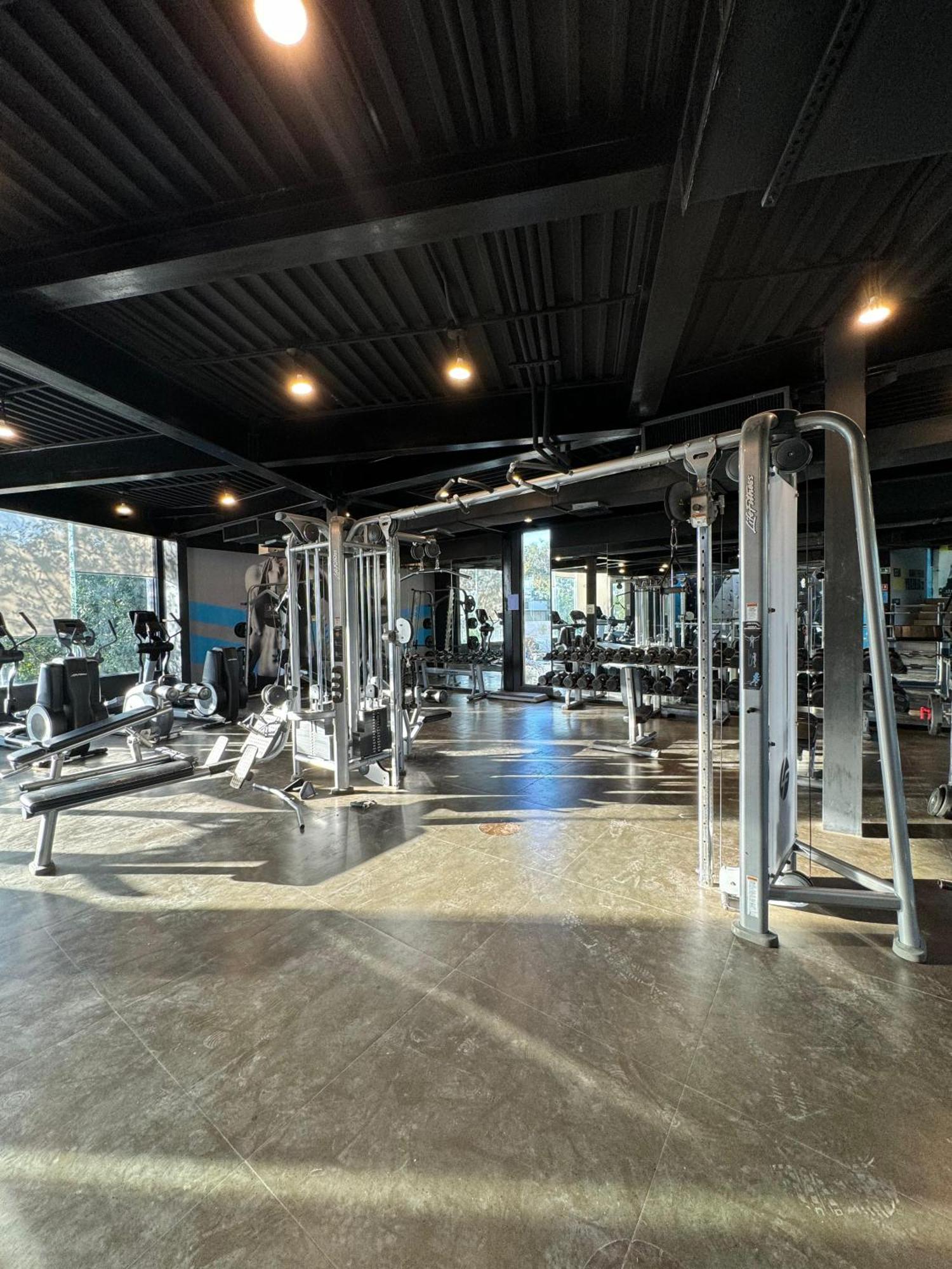 Starfit Boutique Beachclub, & Gym Included