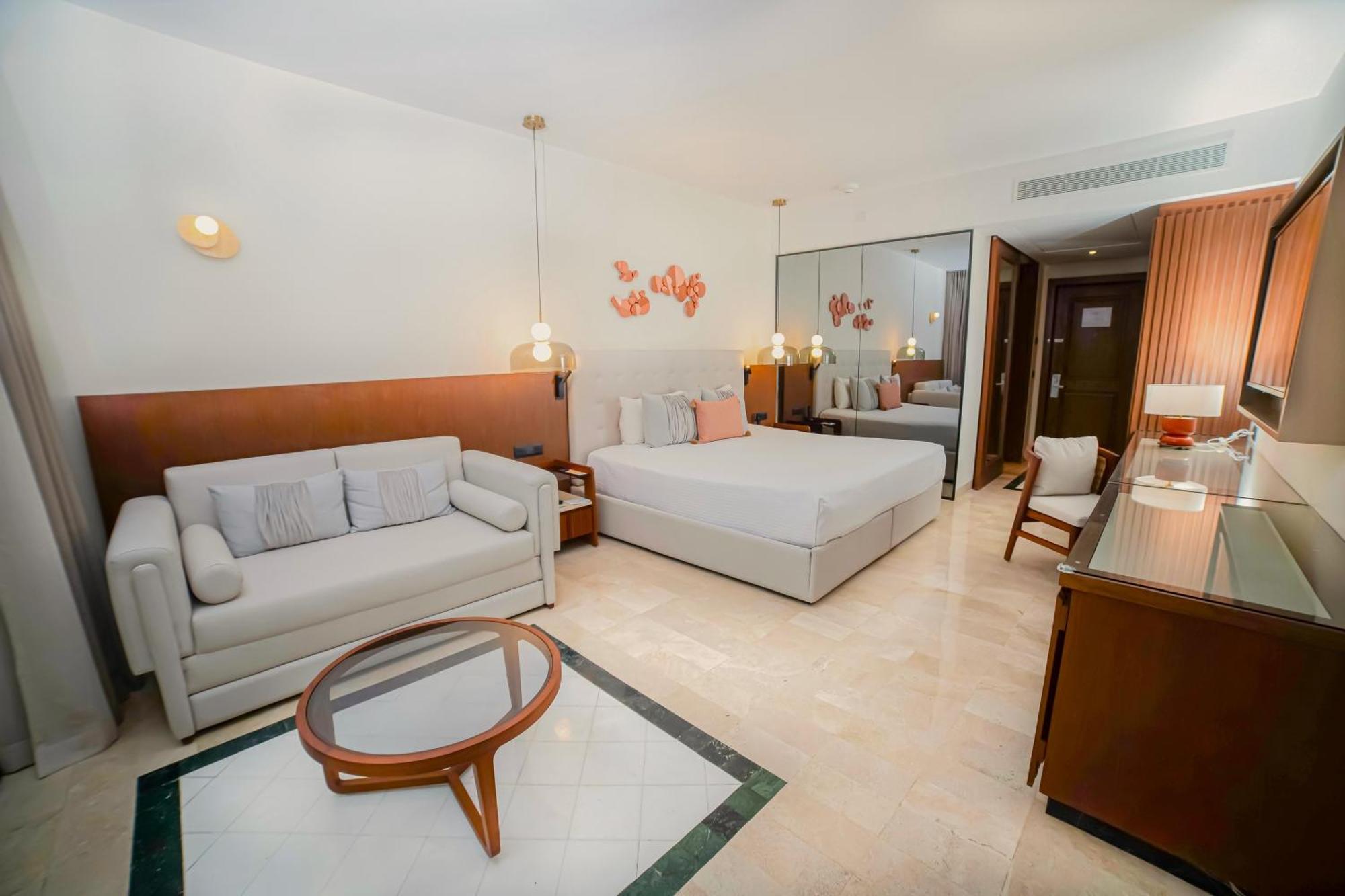 Grand Palladium Kantenah & Resort