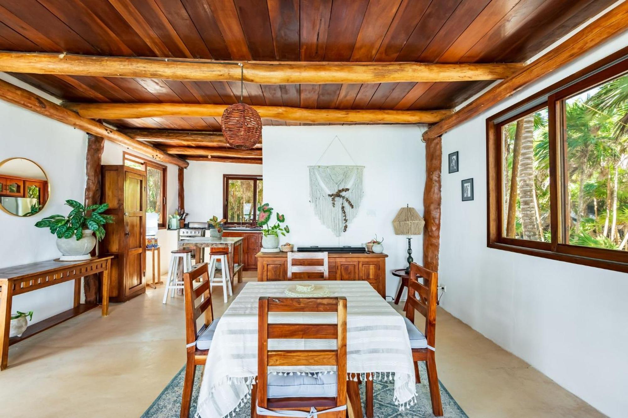 Amazing Eco Palapa At Private In Sian Kaan. Casa de férias