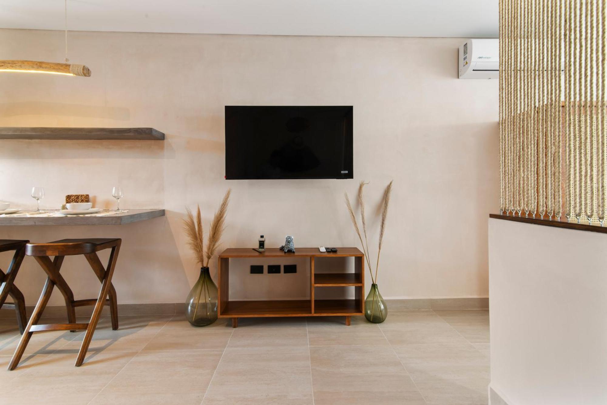 Guest - Elements Hotel