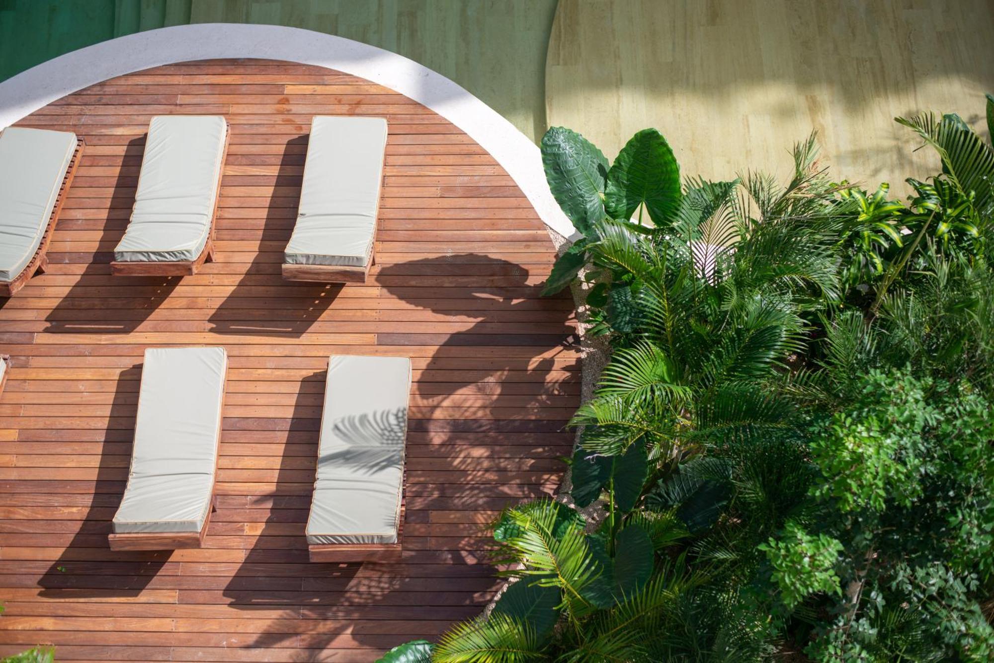 Guest - Elements Hotel