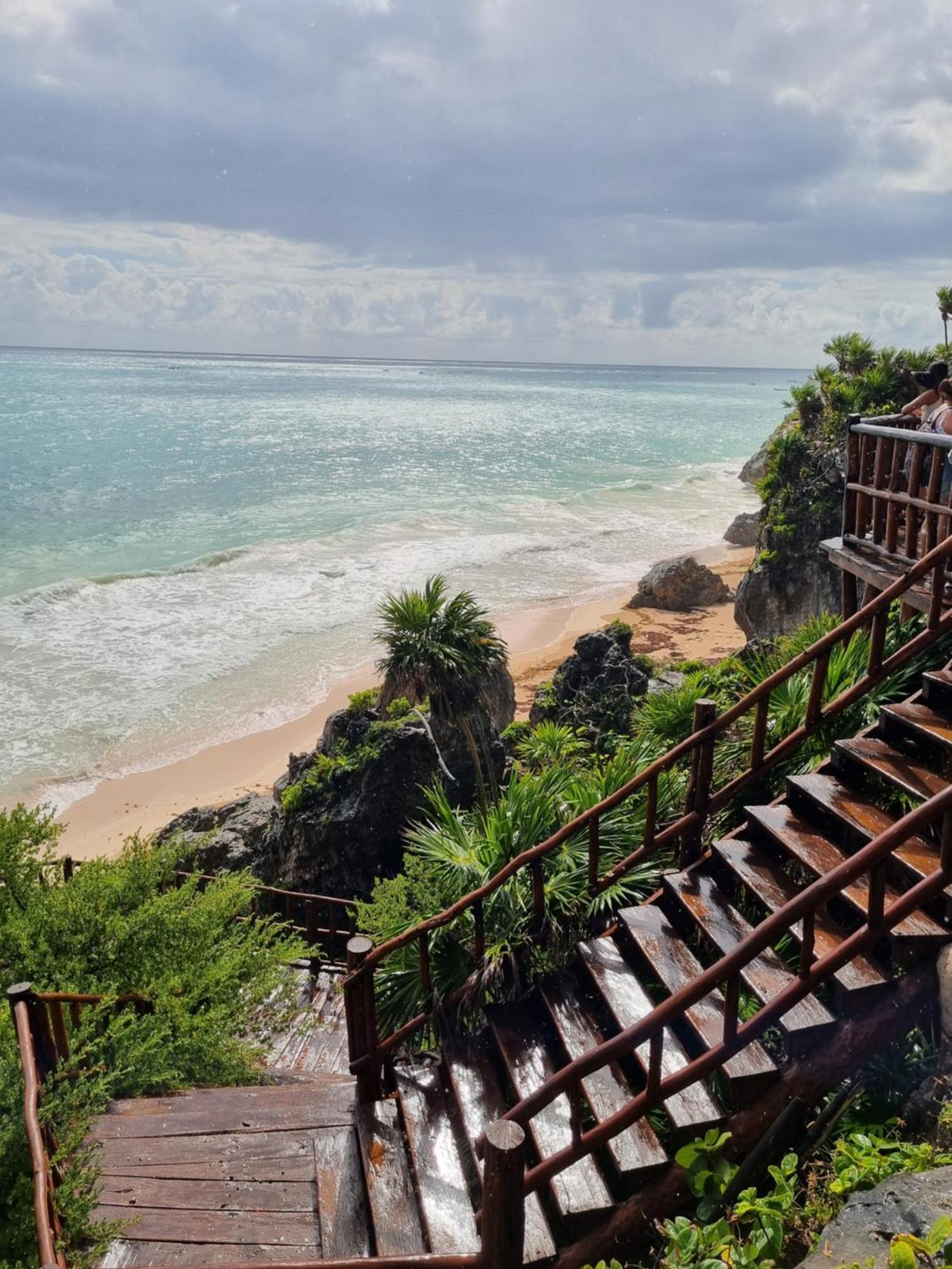 Jacuzzi Retreat Sunrise Haven Apartment Tulum