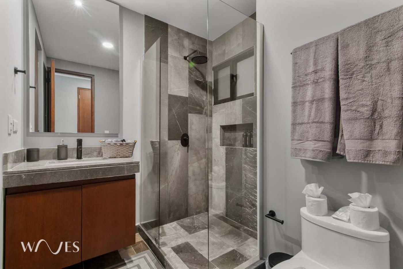 Modern 1 Bedroom With Luxury Amenities At Paramar Black By Waves Apartment Tulum