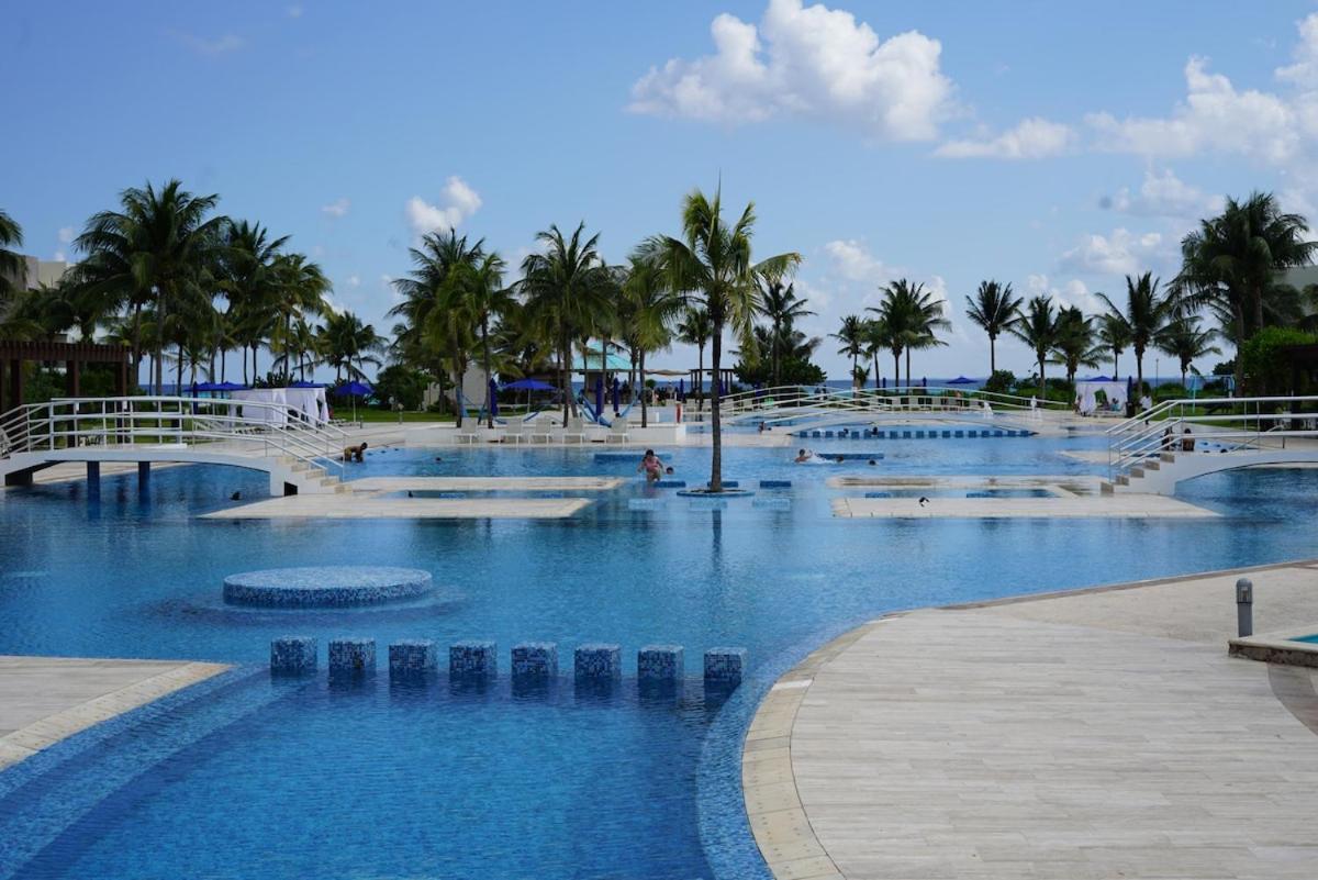 Apartment Luxury At Blue Ocean Mareazul