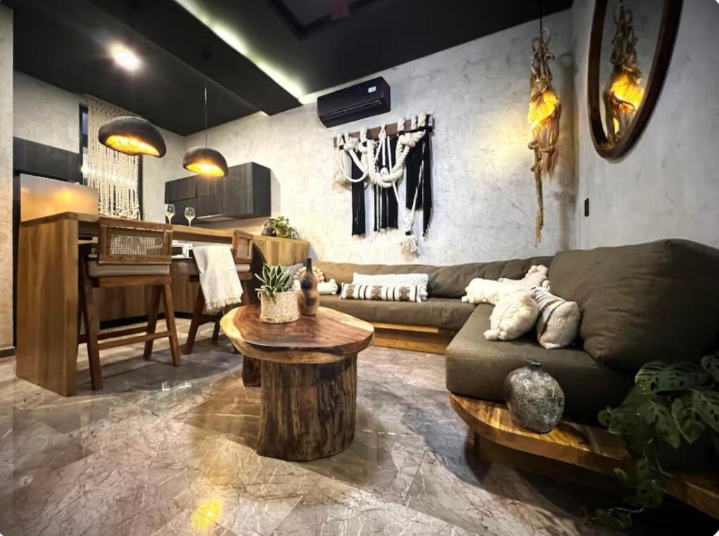 Apartment Designer Cave With Club Included - Zone