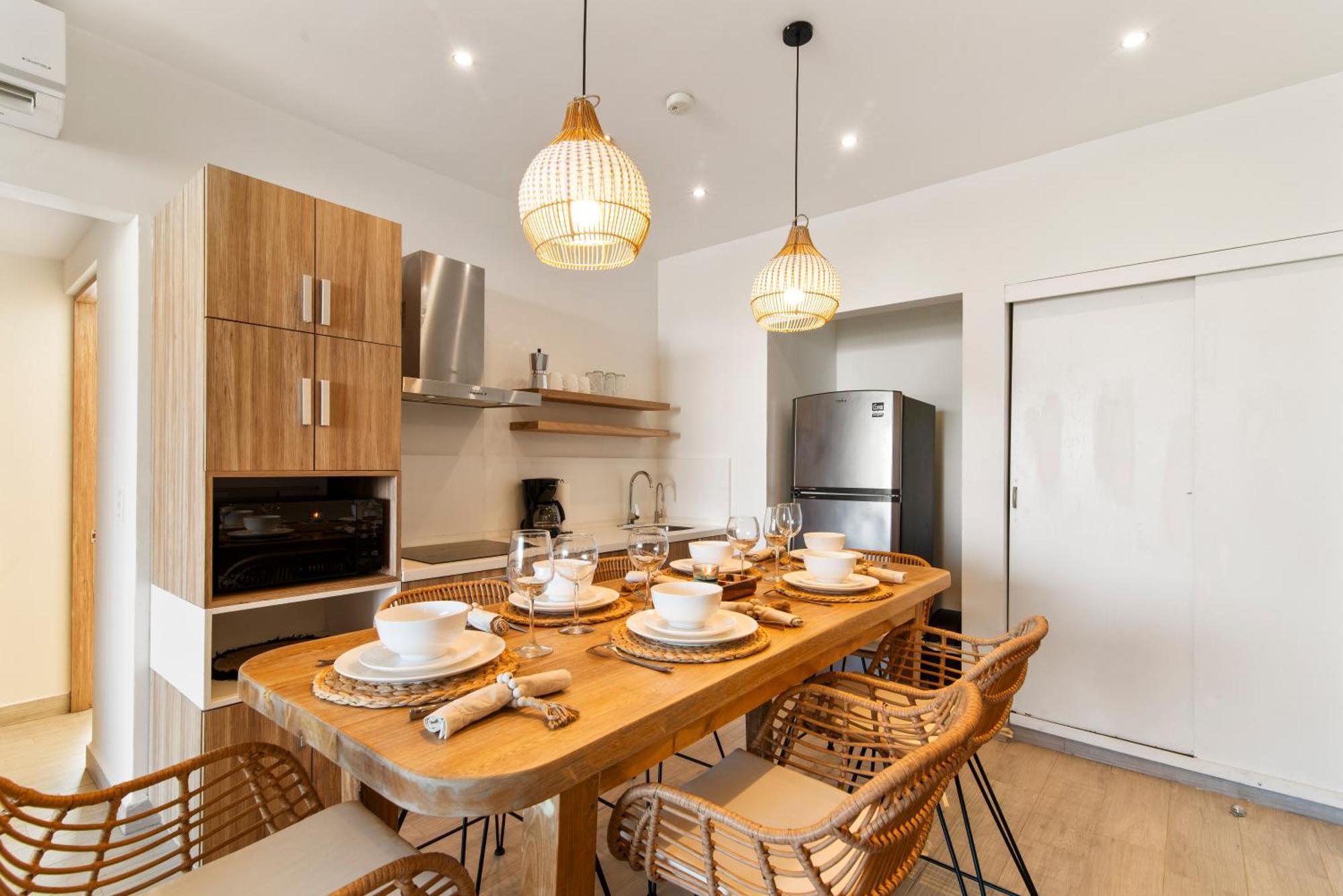 Apartment Cozy & New 2br Rooftop, Central, 10min To *