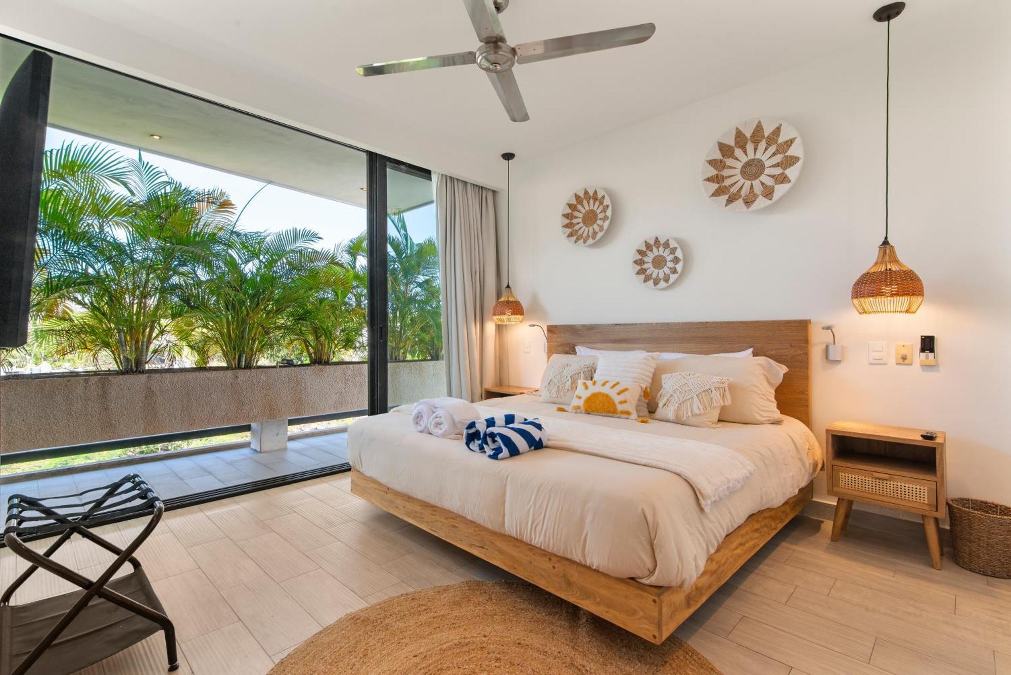 Cozy & New 2br Rooftop, Central, 10min To