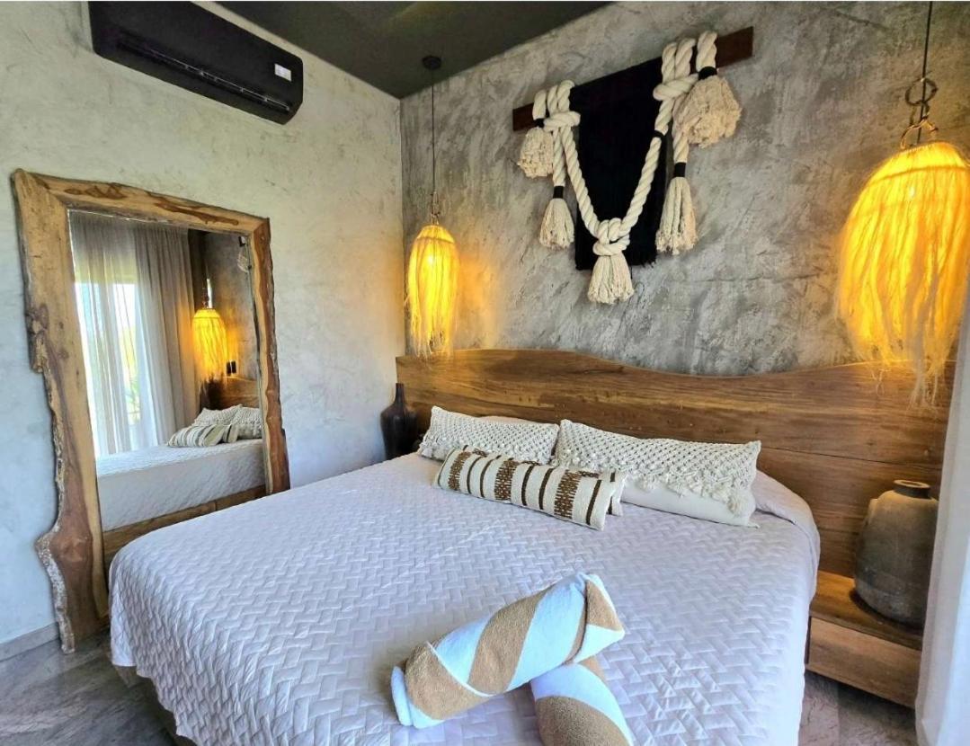 Designer Cave With Club Included - Zone Apartment *