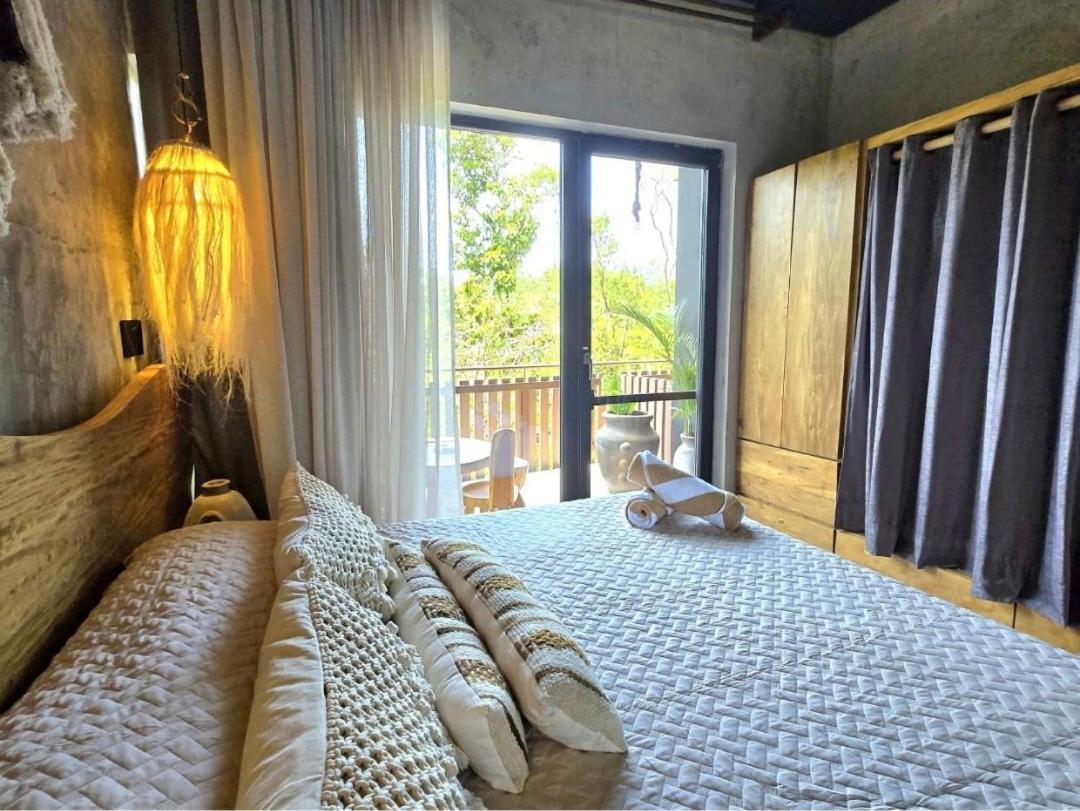 Apartment Designer Cave With Club Included - Zone *