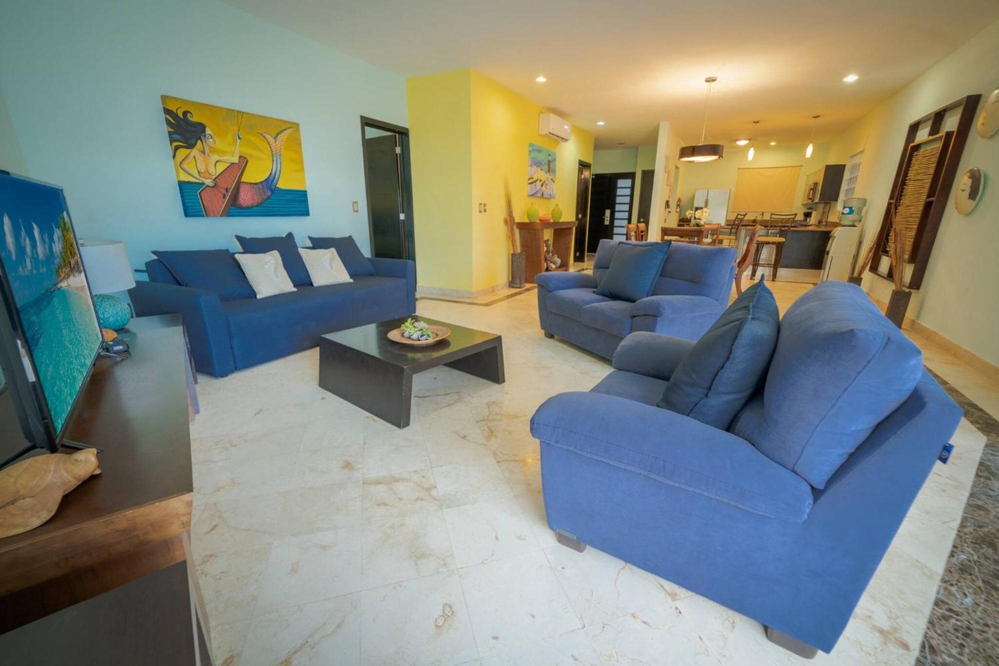 Beachfront Condo, 2 Bedroom - Ocean View At Corto Maltes Apartamento *