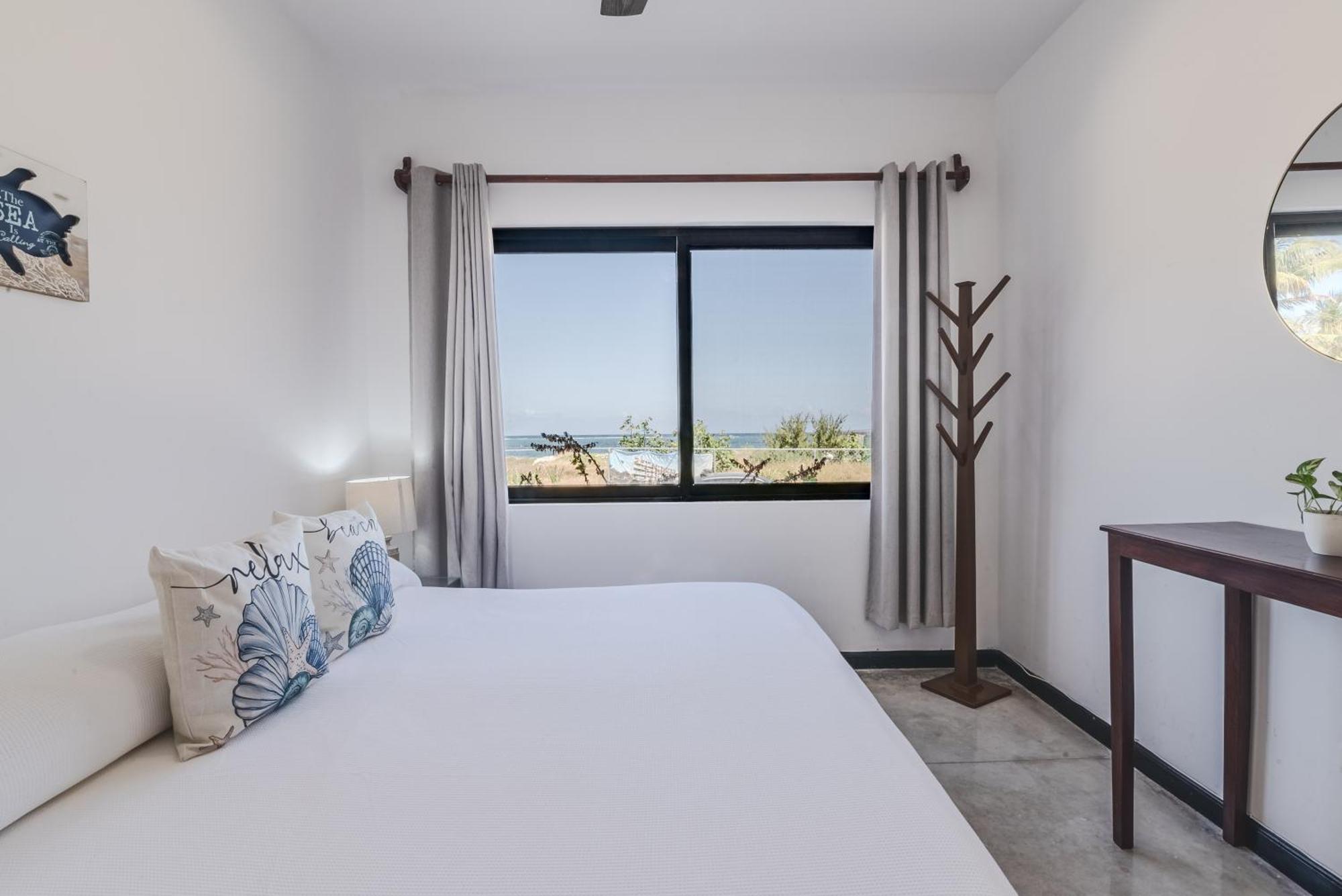 Vela's Ocean Front Aparthotel Puerto Morelos