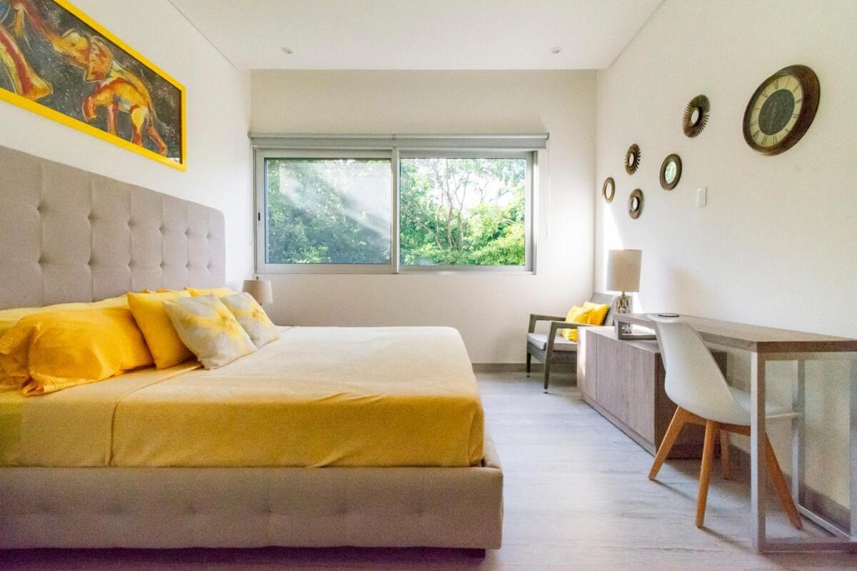 Apartamento Ocean View Pool In Exclusive Playacar, En-Suite Rooms Playa del Carmen