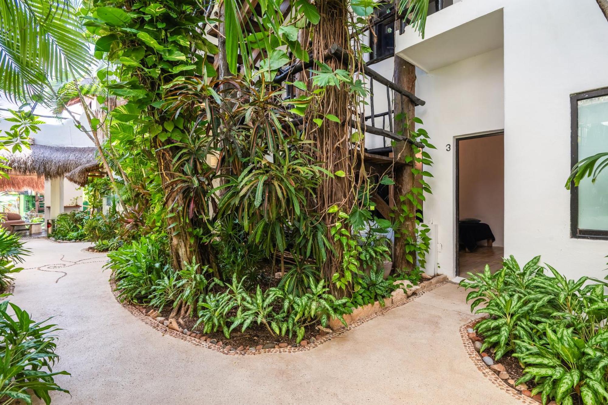 Kinbe Boutique Hotel 4*
