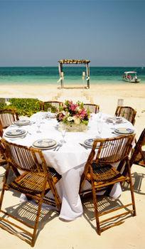 Acamaya Reef Hotel 3*