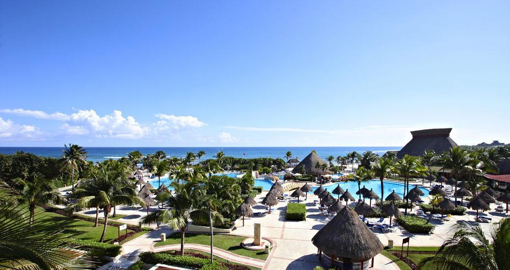 Bahia Principe Vacation - Four-bedroom House Holiday home *