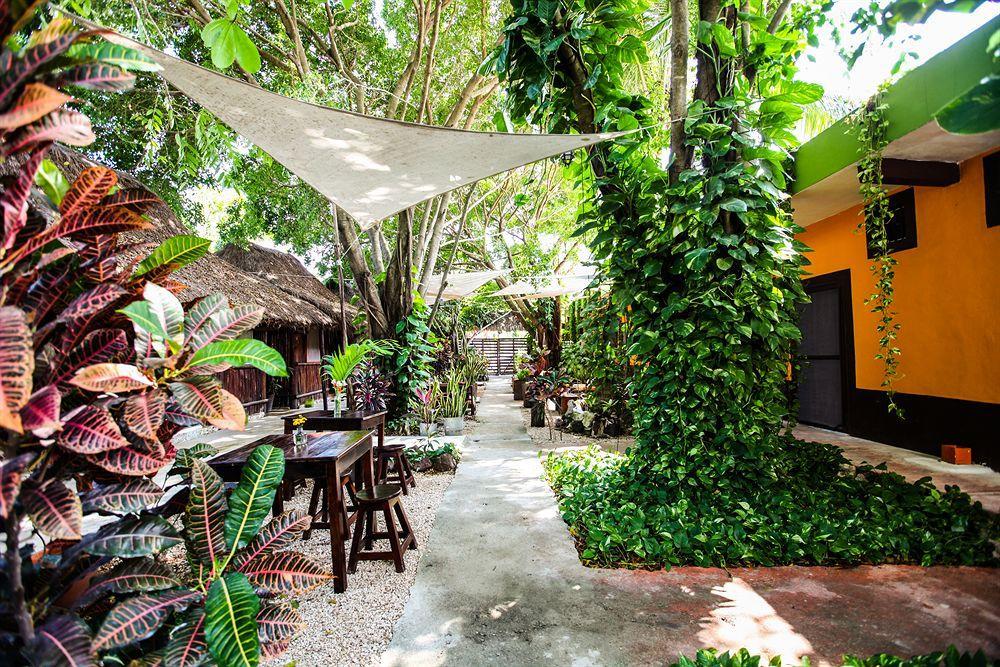 Secret Garden Hotel 3*