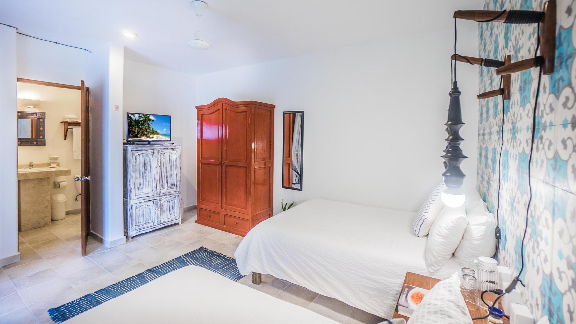 Hotel Bric Y Playa del Carmen