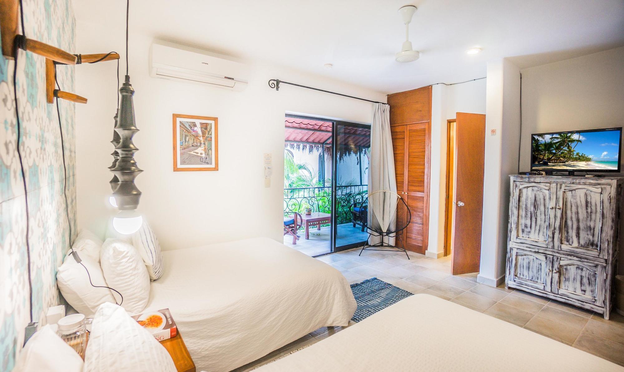 Hotel Bric Y Playa del Carmen