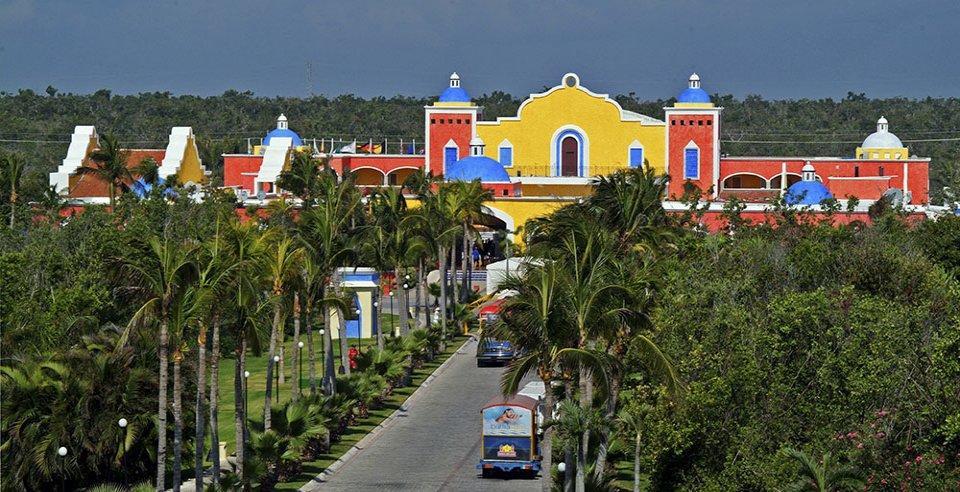 Tao Sian Kaan Bahia Principe Akumal