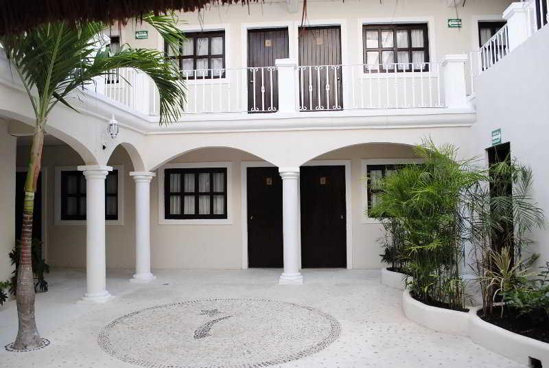 White Boutique 3*