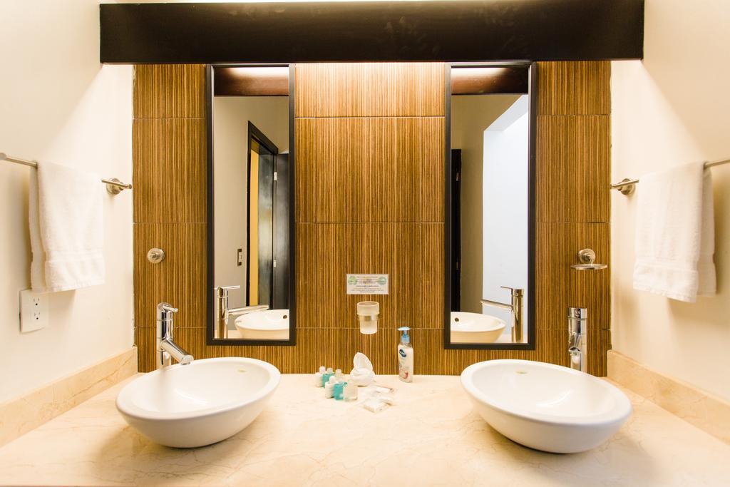 Ocean Front Corto Maltes 104 In Downtown Apartamento Playa del Carmen