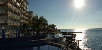 Del Arcos Hotel
