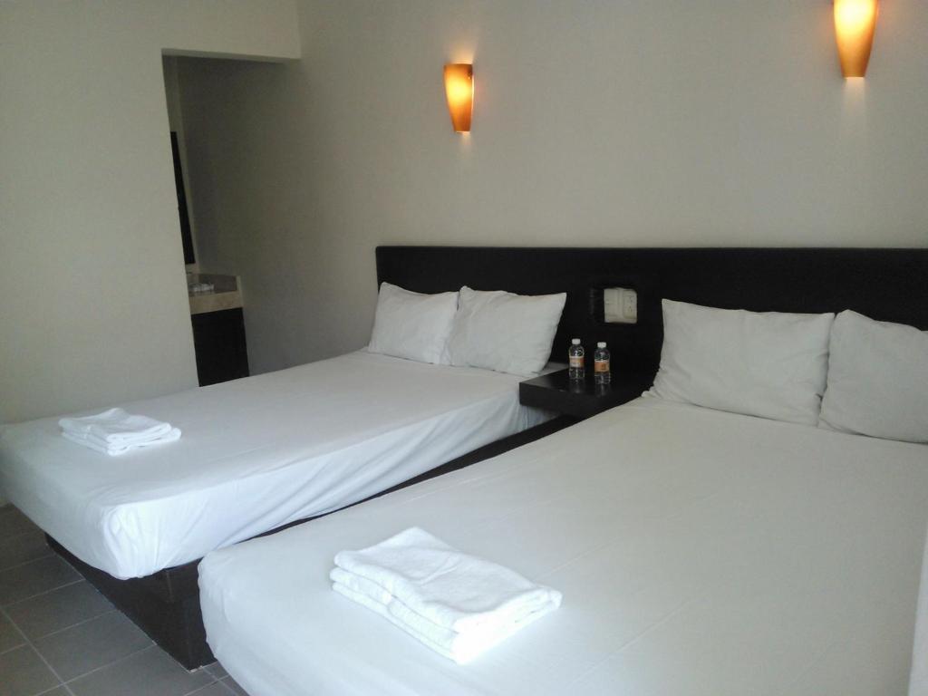 White Boutique Hotel 3*