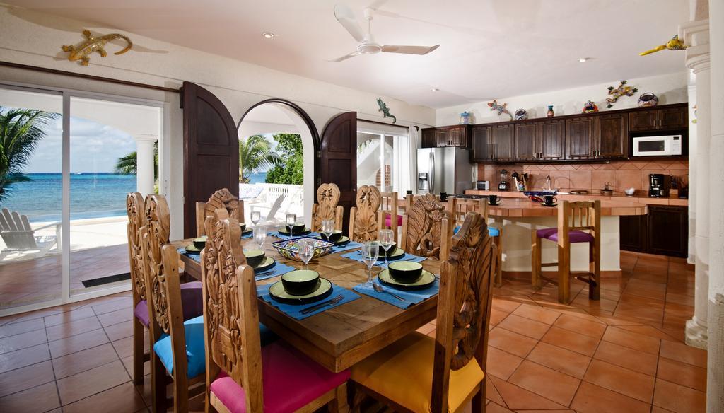Chango - Beachfront Villa Cozumel