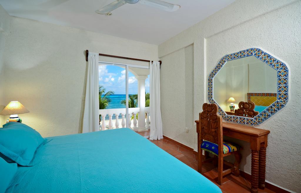 Chango - Beachfront Villa