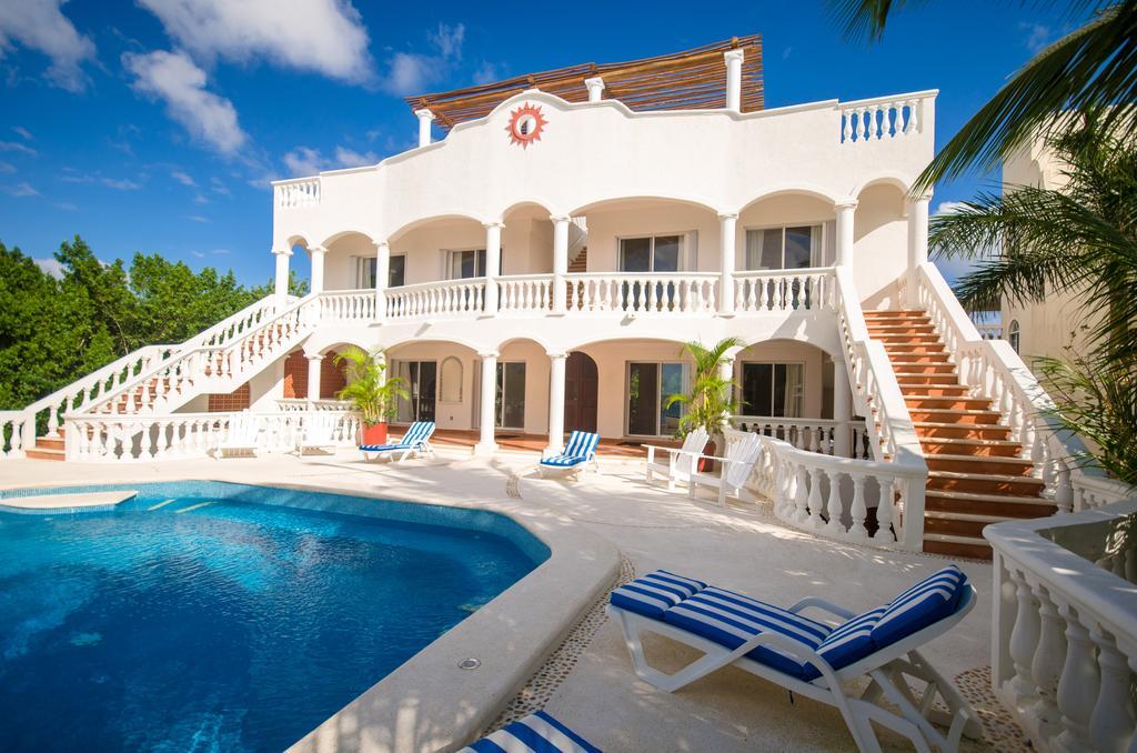 Chango - Beachfront Villa *