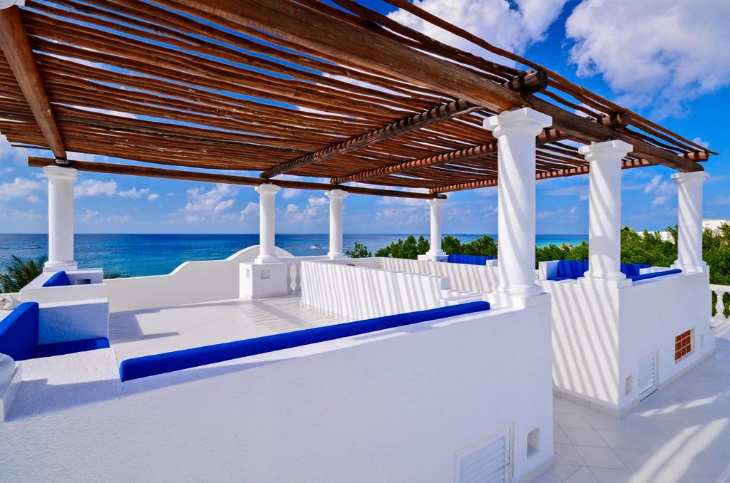Chango - Beachfront *