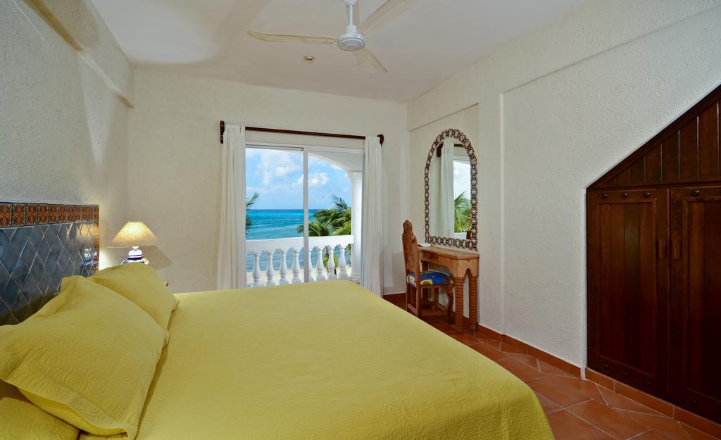 Chango - Beachfront Villa Cozumel