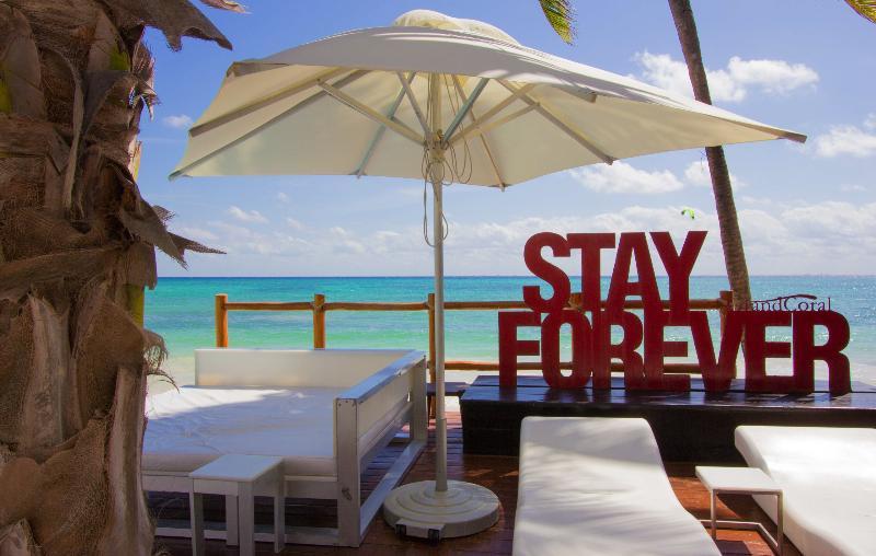 Hotel Nick Price Residences 4*