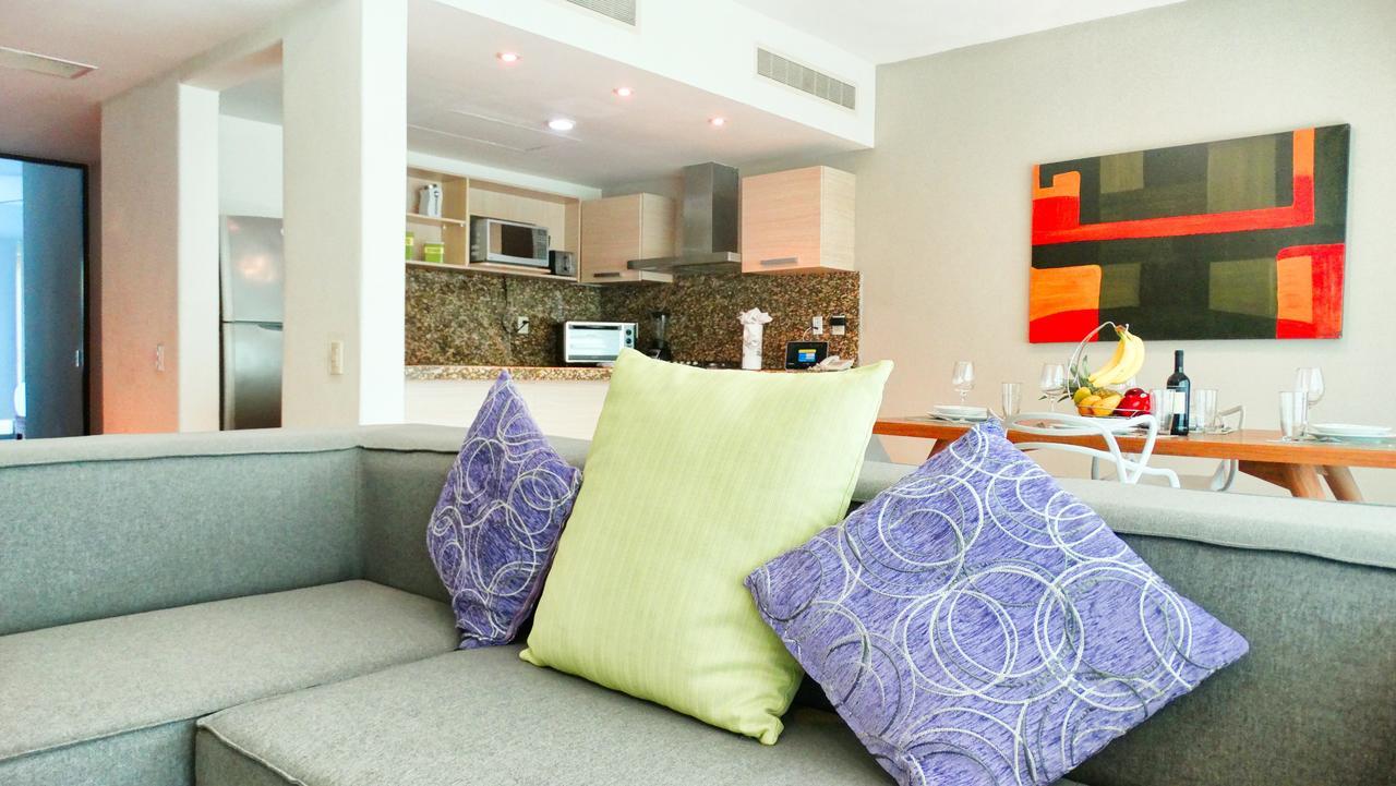 Apartment Luxurious & In Playa Steps From The