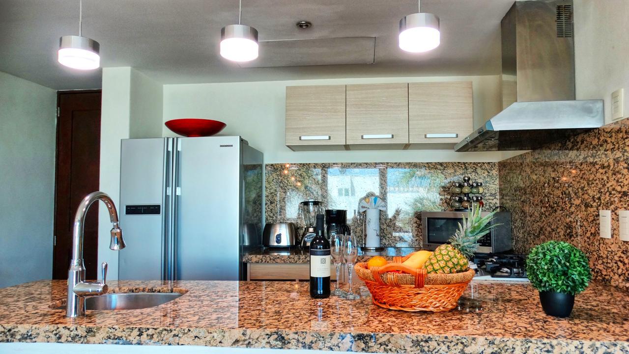 Apartment Luxurious & In Playa Steps From The Playa del Carmen