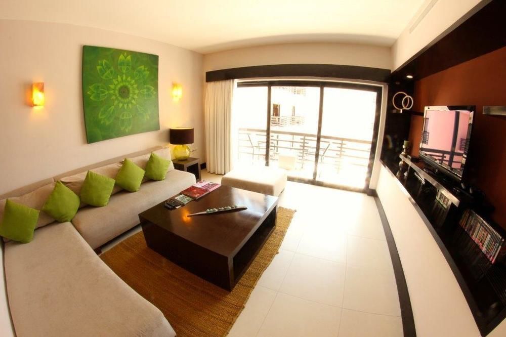 Hotel Bric Y Playa del Carmen
