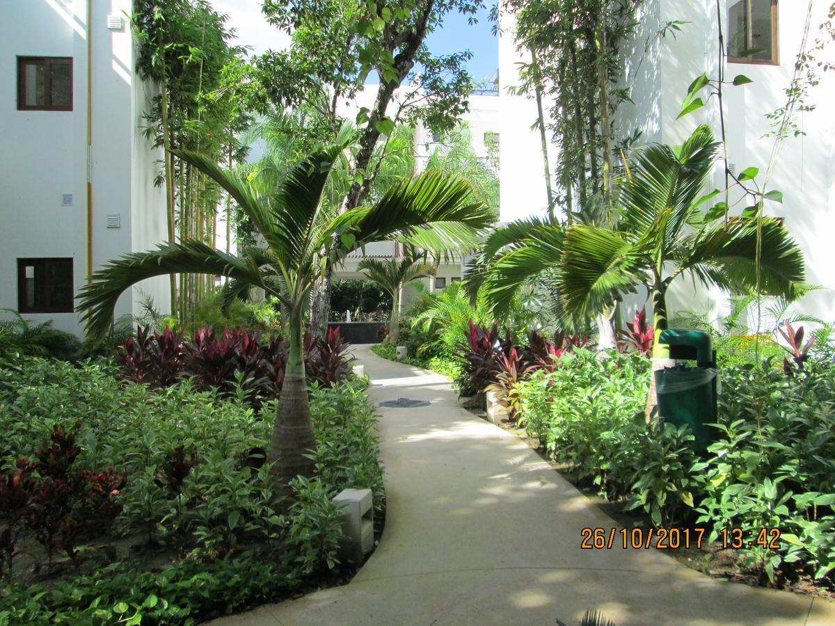 Tao In Tulum Country Club-bahia Principe, Screened Corner Balcony, And Golf Club Access Apartment Akumal