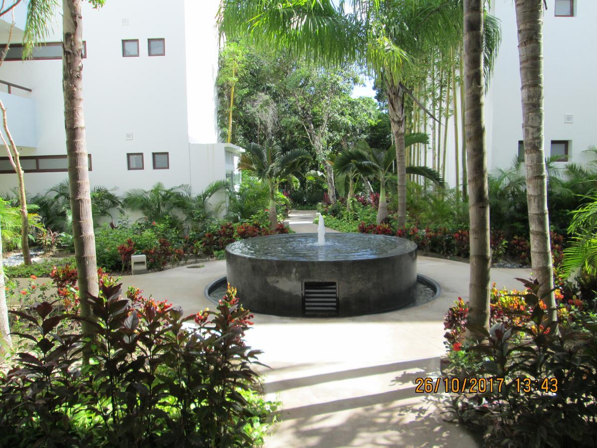 Tao In Tulum Country Club-bahia Principe, Screened Corner Balcony, And Golf Club Access * Akumal