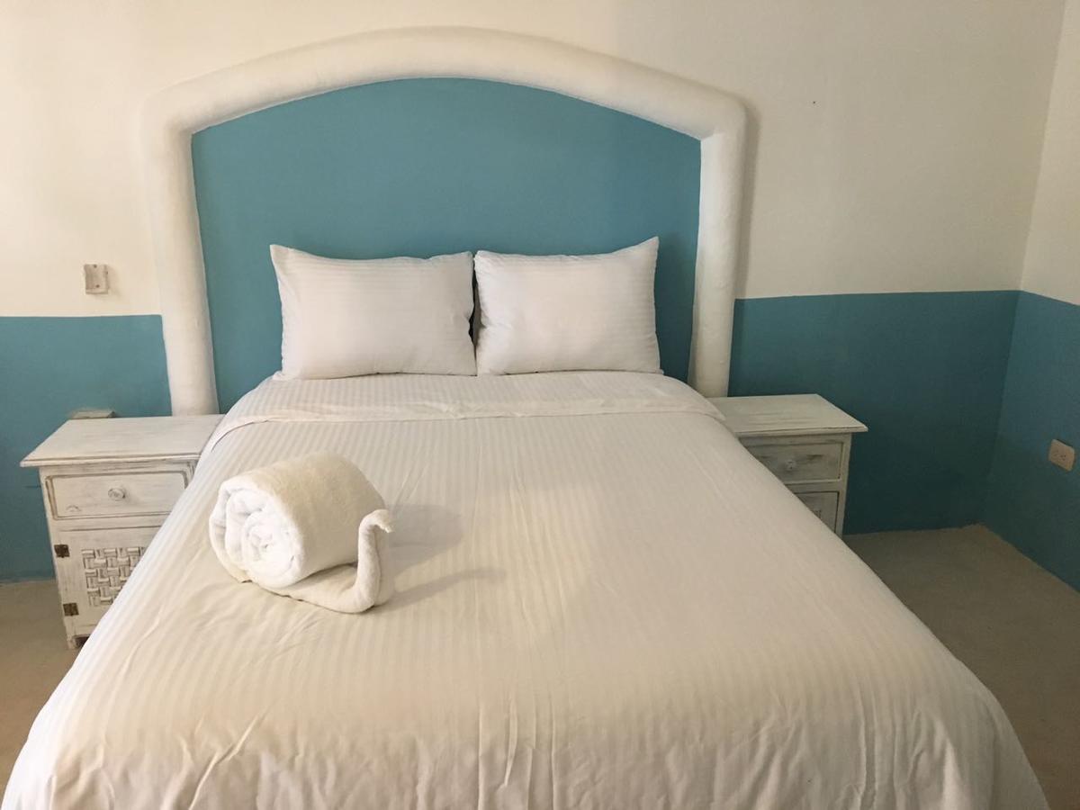 Luna Maya Hotel